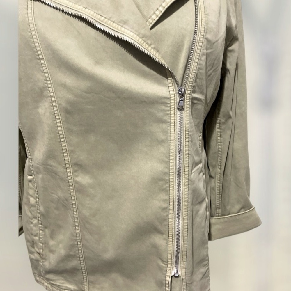 Chico’s Elongated Moto Casual Twill Denim Jacket, Cool Sage, Sz 4 (20/22) - NWT! - Picture 11 of 11